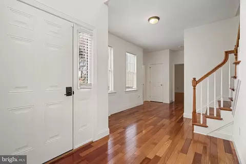 Entry Way - 16 W Ridge Rd, Lititz, PA 17543 photo 1 of 7