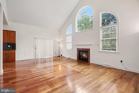 Living - 16 W Ridge Rd, Lititz, PA 17543 photo 3 of 6
