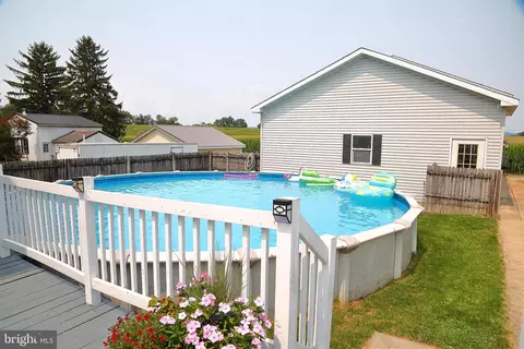 Exterior - 62 Stevens Rd, Stevens, PA 17578 photo 6 of 11