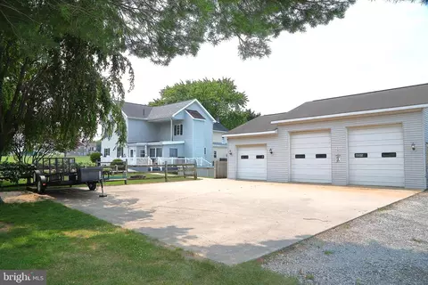 Exterior - 62 Stevens Rd, Stevens, PA 17578 photo 9 of 11
