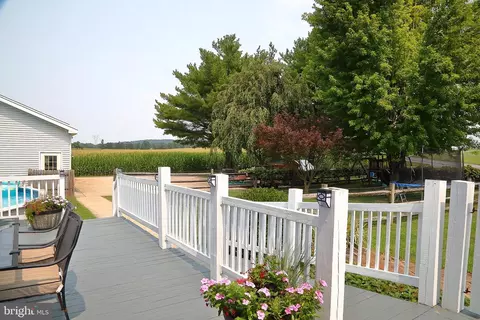 Exterior - 62 Stevens Rd, Stevens, PA 17578 photo 8 of 11