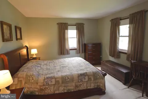 Bedroom - 224 Andrea Dr, Lititz, PA 17543 photo 5 of 6