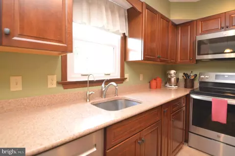 Kitchen - 224 Andrea Dr, Lititz, PA 17543 photo 1 of 4