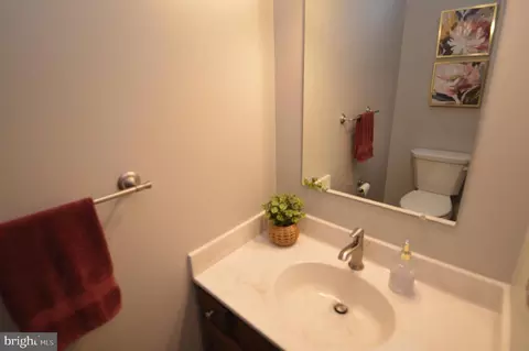 Entry Way - 224 Andrea Dr, Lititz, PA 17543 photo 2 of 6