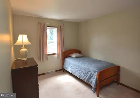 Bedroom - 224 Andrea Dr, Lititz, PA 17543 photo 2 of 6