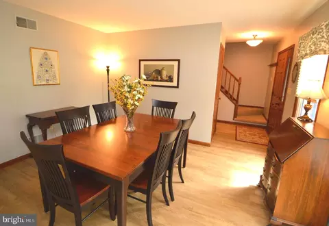 Dining - 224 Andrea Dr, Lititz, PA 17543 photo 3 of 4