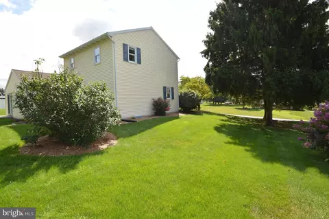 Exterior - 224 Andrea Dr, Lititz, PA 17543 photo 7 of 13