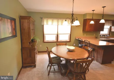 Dining - 224 Andrea Dr, Lititz, PA 17543 photo 4 of 4