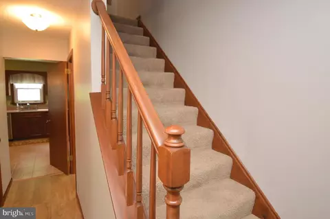 Entry Way - 224 Andrea Dr, Lititz, PA 17543 photo 5 of 6
