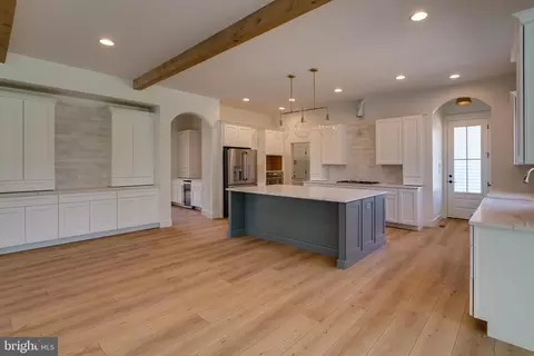 Entry Way - 504 Cheltenham Ct, Lititz, PA 17543 photo 4 of 5