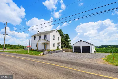 2161 Meadow View Rd, Manheim, PA 17545