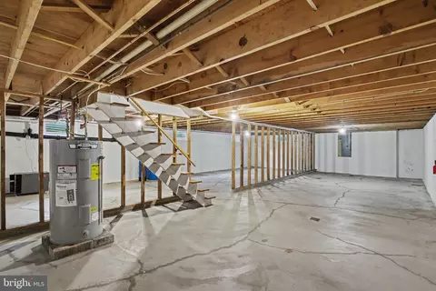 Entry Way - 809 Sentz Dr, Mount Joy, PA 17552 photo 1 of 1