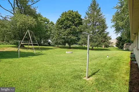 Exterior - 809 Sentz Dr, Mount Joy, PA 17552 photo 8 of 8