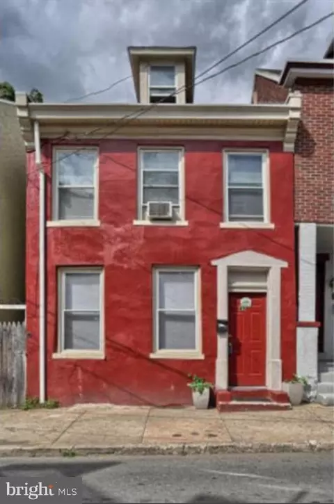 409 E Strawberry St, Lancaster, PA 17602