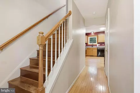 Entry Way - 235 Owl Hill Rd, Lititz, PA 17543 photo 4 of 11