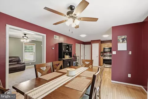 Entry Way - 235 Owl Hill Rd, Lititz, PA 17543 photo 6 of 11