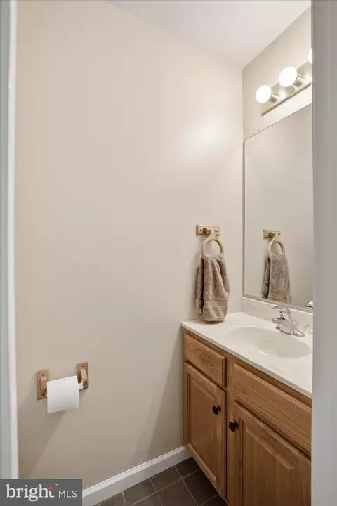 Bath - 235 Owl Hill Rd, Lititz, PA 17543 photo 1 of 1