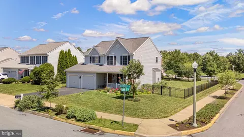 View/Area - 203 Deerfield Ln, Lititz, PA 17543 photo 4 of 6