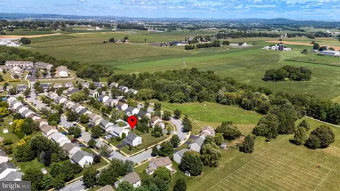 View/Area - 203 Deerfield Ln, Lititz, PA 17543 photo 6 of 6