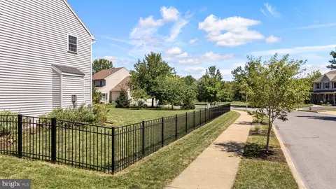 Exterior - 203 Deerfield Ln, Lititz, PA 17543 photo 2 of 5
