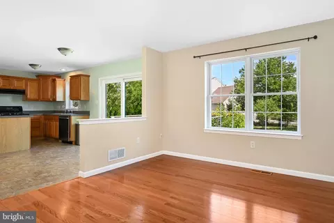 Living - 203 Deerfield Ln, Lititz, PA 17543 photo 3 of 3