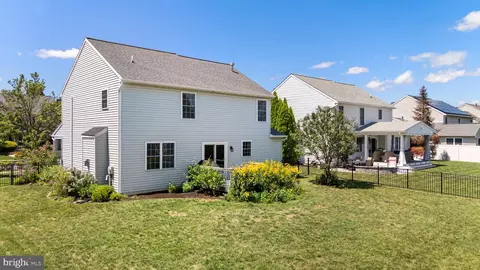 View/Area - 203 Deerfield Ln, Lititz, PA 17543 photo 5 of 6