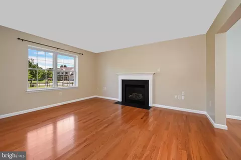 Living - 203 Deerfield Ln, Lititz, PA 17543 photo 2 of 3