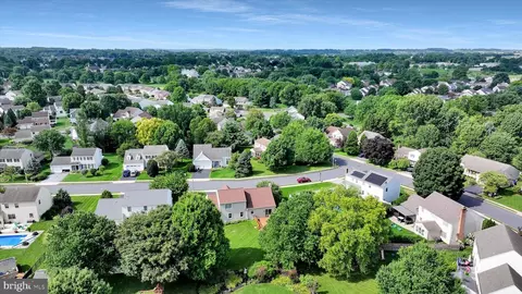 View/Area - 8 Barbara Ln, Lititz, PA 17543 photo 3 of 5