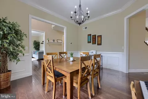 Dining - 336 Royal Hunt Way, Lititz, PA 17543 photo 3 of 4