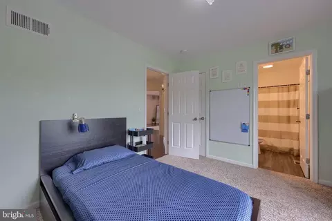 Bedroom - 336 Royal Hunt Way, Lititz, PA 17543 photo 6 of 6