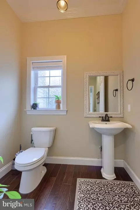 Bath - 336 Royal Hunt Way, Lititz, PA 17543 photo 1 of 7