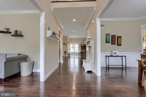 Entry Way - 336 Royal Hunt Way, Lititz, PA 17543 photo 2 of 10