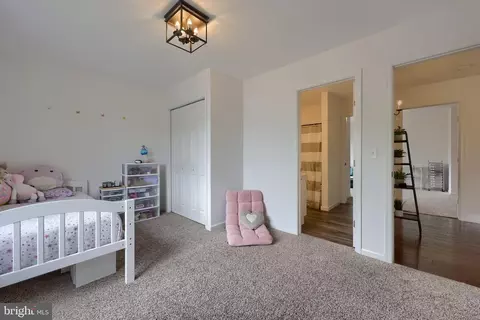 Bedroom - 336 Royal Hunt Way, Lititz, PA 17543 photo 4 of 6