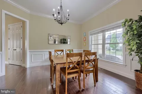 Dining - 336 Royal Hunt Way, Lititz, PA 17543 photo 2 of 4