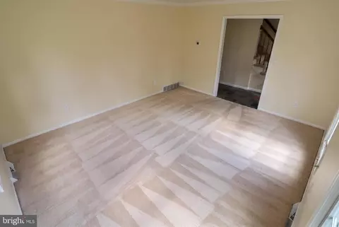 Entry Way - 591 Crosswinds Dr, Lititz, PA 17543 photo 2 of 2