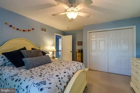 Bedroom - 5 Stoneridge Ln, Lititz, PA 17543 photo 7 of 7