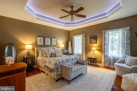 Bedroom - 5 Stoneridge Ln, Lititz, PA 17543 photo 1 of 7