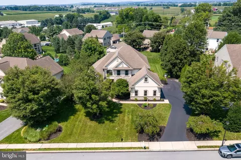 View/Area - 5 Stoneridge Ln, Lititz, PA 17543 photo 1 of 3