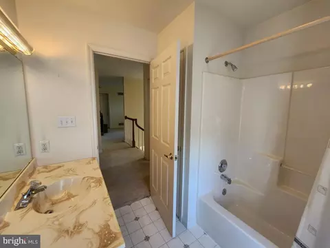 Bath - 342 N Locust St, Lititz, PA 17543 photo 4 of 4