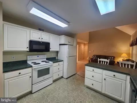 Kitchen - 342 N Locust St, Lititz, PA 17543 photo 2 of 3