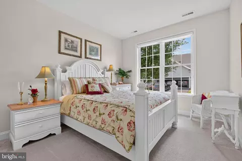 Bedroom - 430 Valor Dr, Lititz, PA 17543 photo 1 of 7