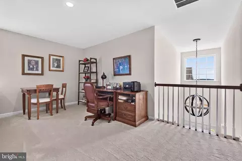 Entry Way - 430 Valor Dr, Lititz, PA 17543 photo 11 of 11