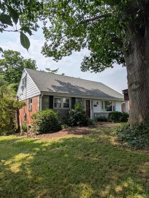 140 Martin Ave, Ephrata, PA 17522