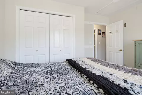Bedroom - 103 Owl Hill Rd, Lititz, PA 17543 photo 5 of 8