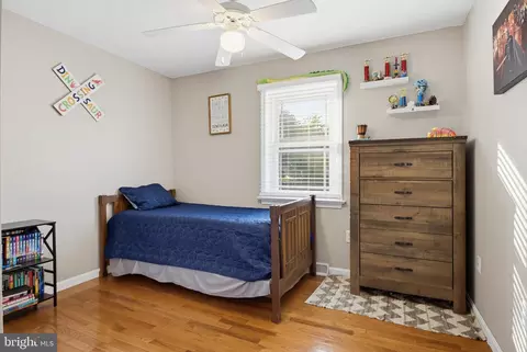 Bedroom - 103 Owl Hill Rd, Lititz, PA 17543 photo 6 of 8
