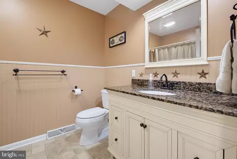Bath - 103 Owl Hill Rd, Lititz, PA 17543 photo 2 of 3