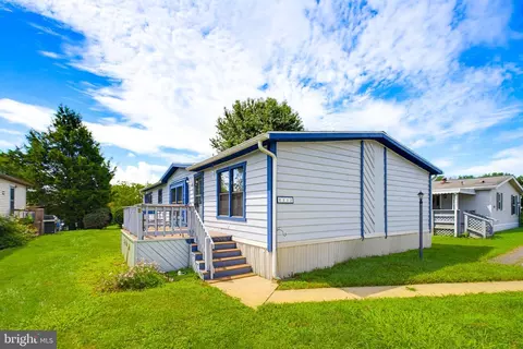 211 Greyfield Dr, Lancaster, PA 17603