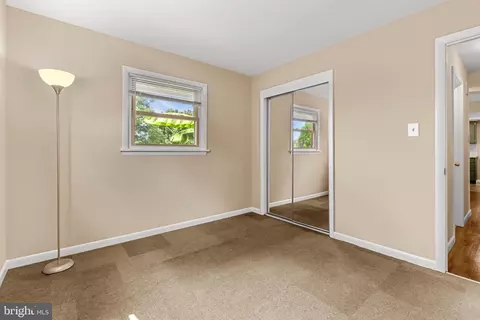 Bedroom - 1108 Devonshire Rd, Lancaster, PA 17601 photo 2 of 4