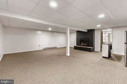 Living - 1108 Devonshire Rd, Lancaster, PA 17601 photo 6 of 6