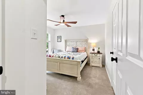 Bedroom - 744 Goose Neck Dr, Lititz, PA 17543 photo 5 of 8